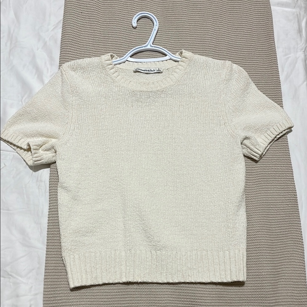 Abercrombie Ivory Textured Knit Sweater Top